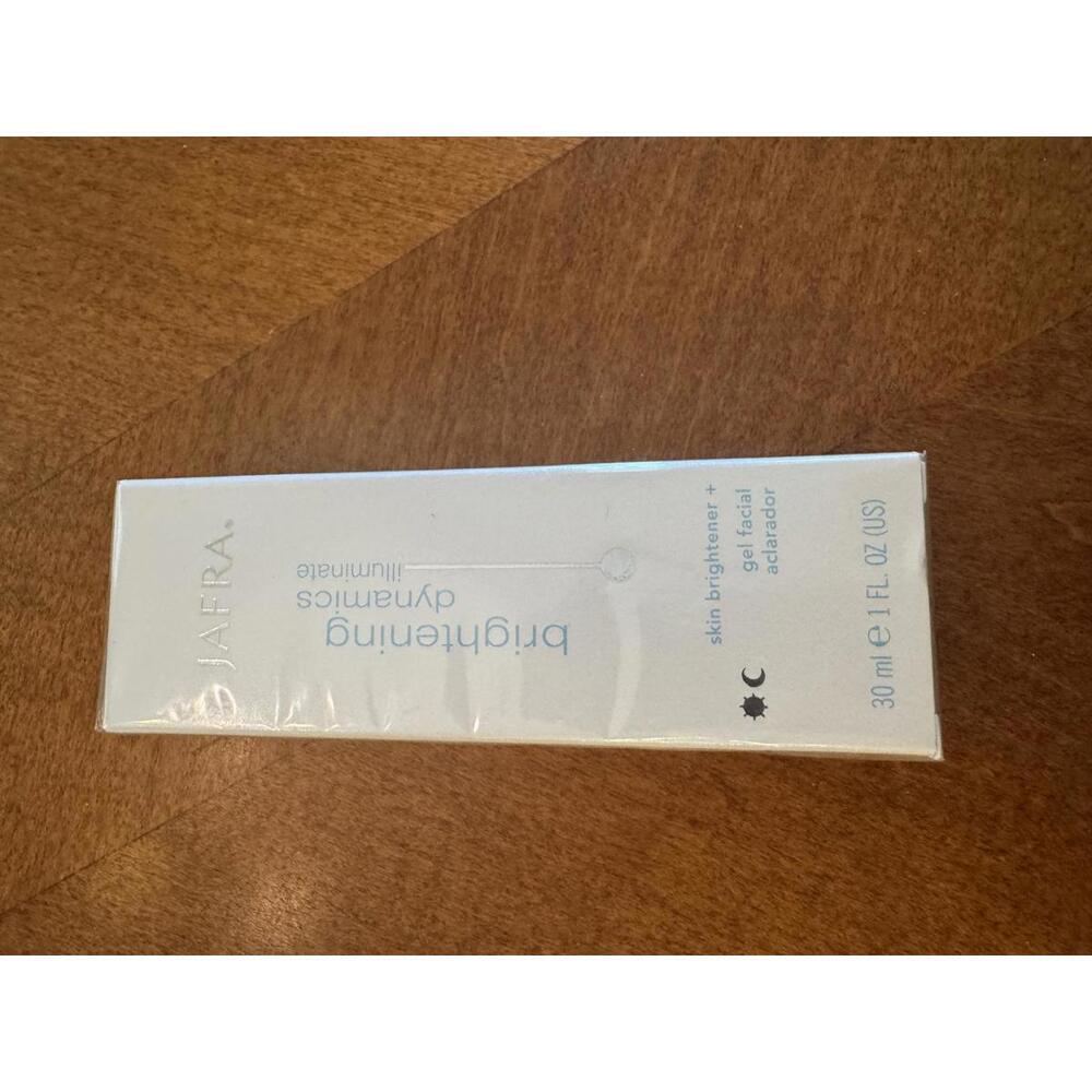 Jafra Brightening Dynamics Illuminate Skin Brightener Gel Facial 30ml